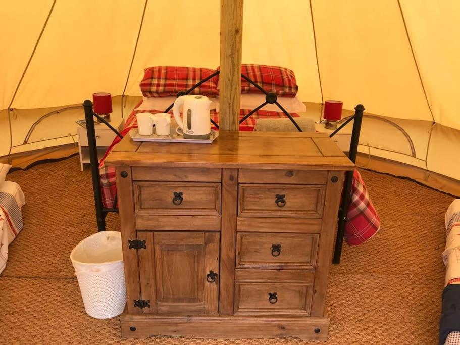 Cox Hill Glamping Benson Ξενοδοχείο Τρούρο Εξωτερικό φωτογραφία